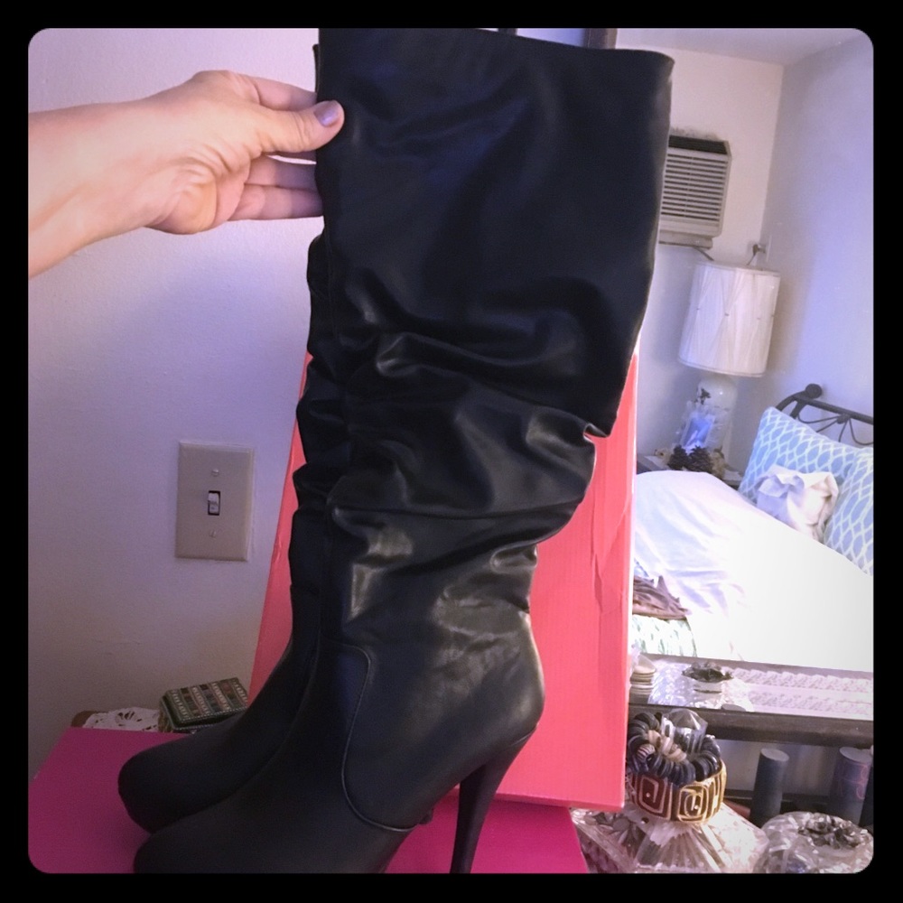 Beautiful boots . New